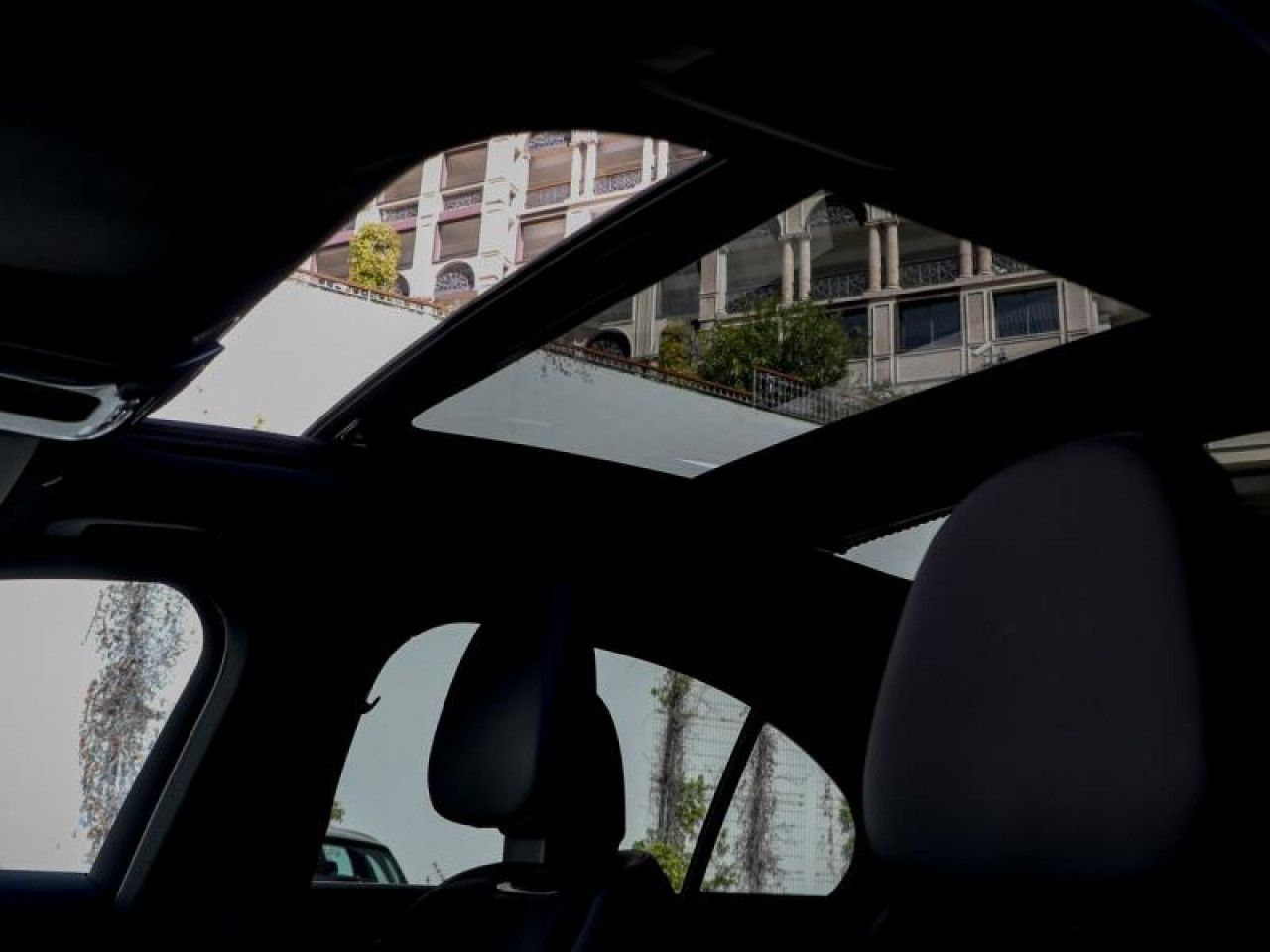 Photo du v&eacute;hicule 15 / 18