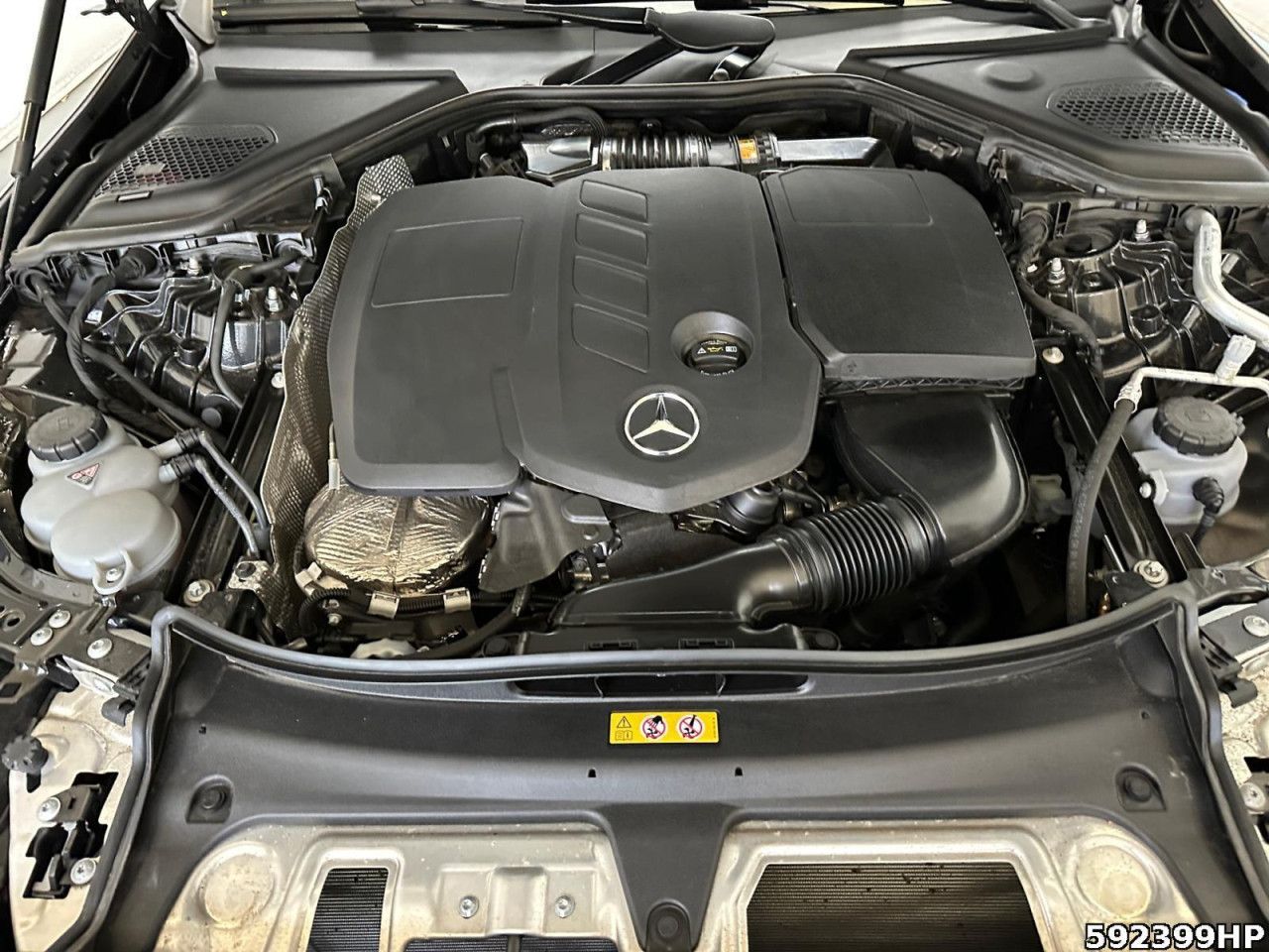 Mercedes-Benz E-Klasse – Bild 7