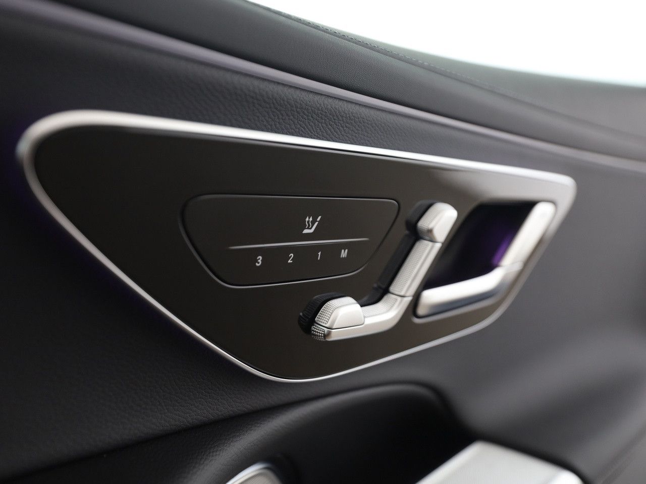 Mercedes-Benz E-Klasse – Bild 19