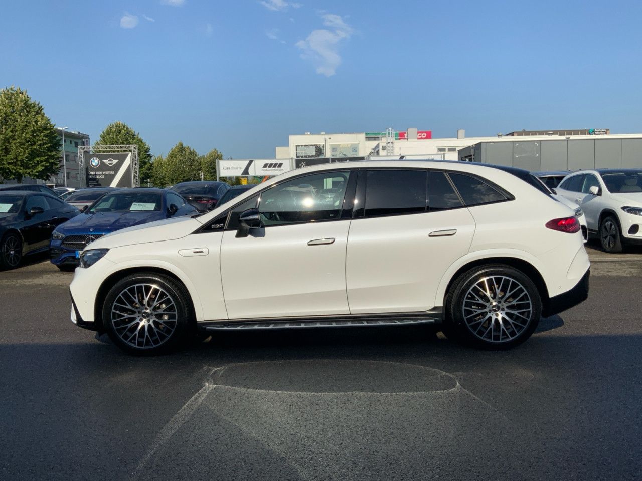 Mercedes-Benz EQE SUV – Bild 17