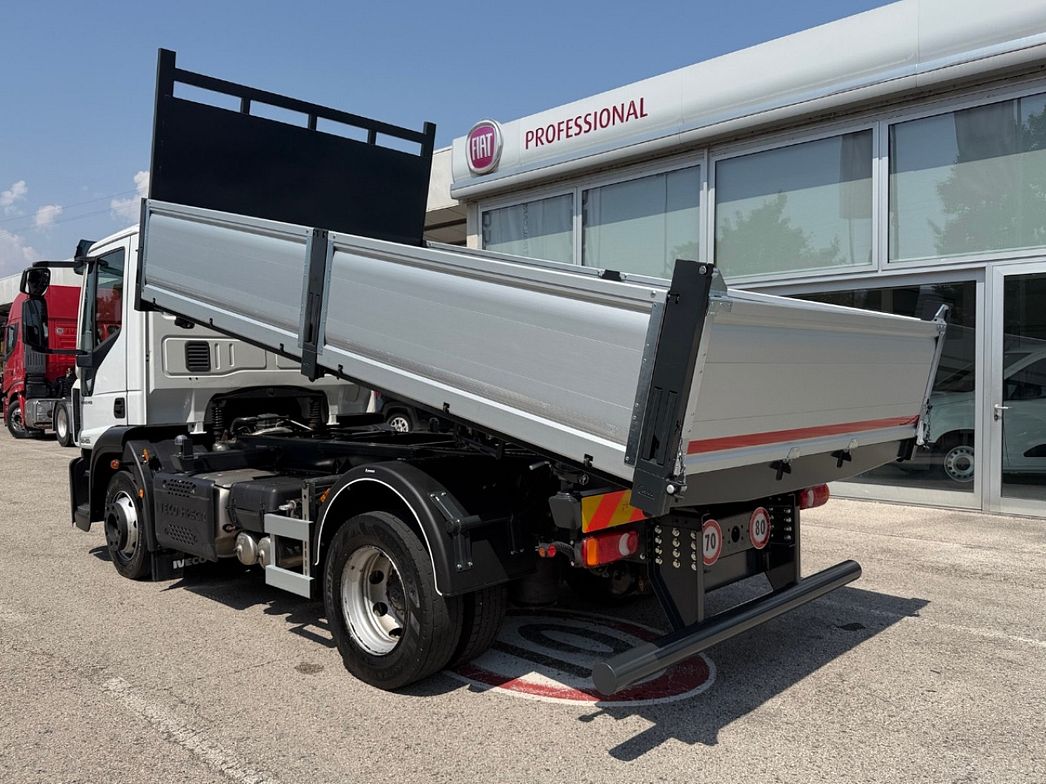 IVECO | IVECO EUROCARGO 120E250P RIBALTABILE TRILATERALE