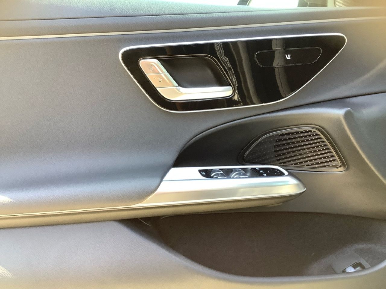 Mercedes-Benz E-Klasse – Bild 6