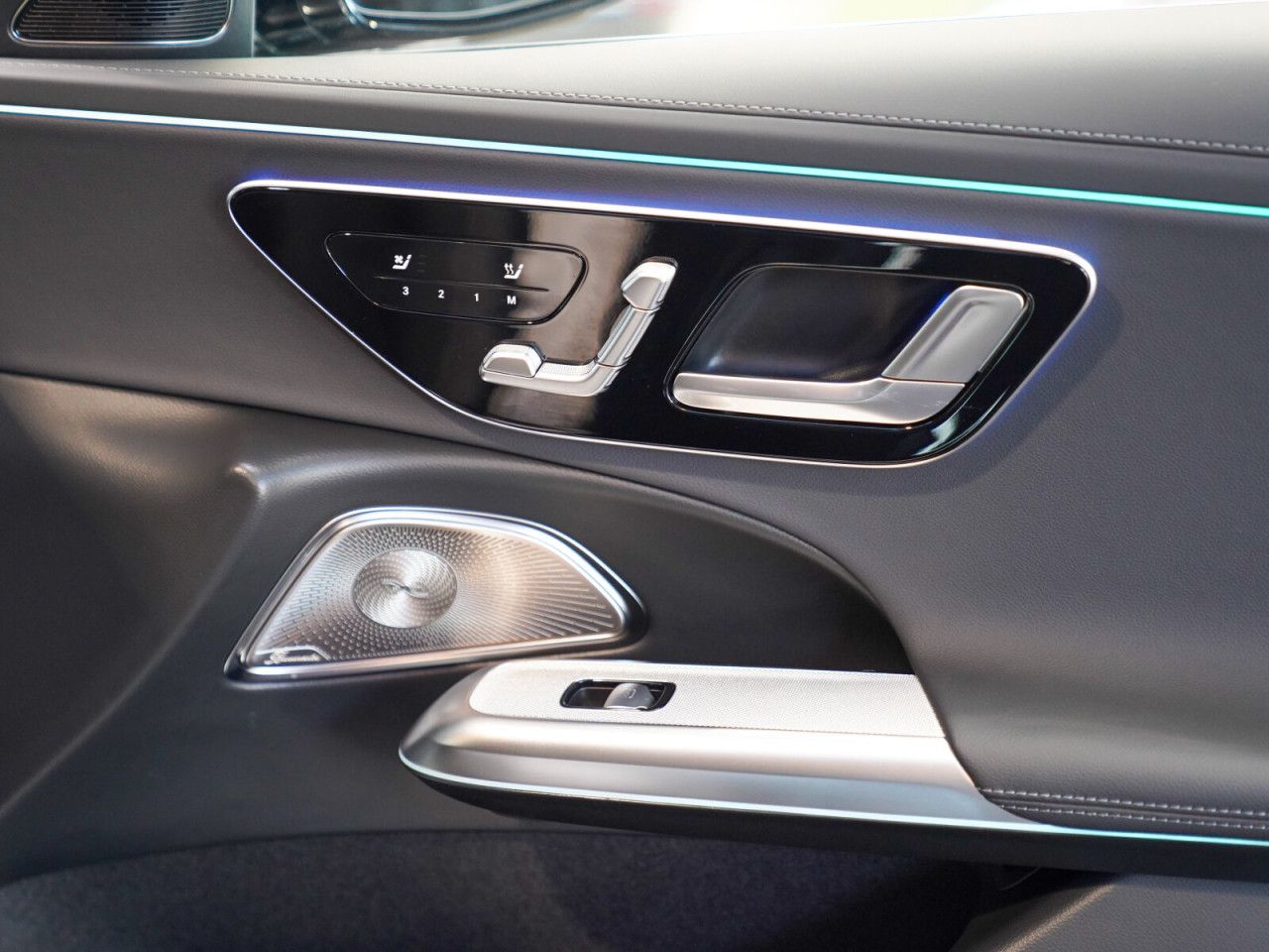 Mercedes-Benz E-Klasse – Bild 13