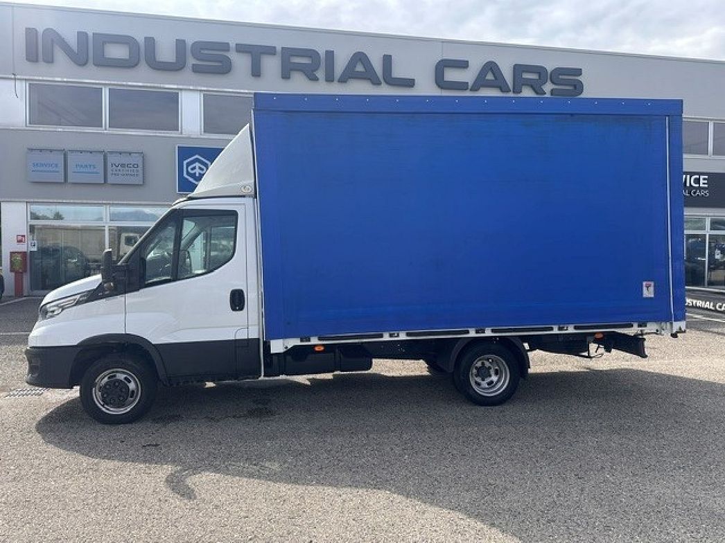 IVECO | 35C18