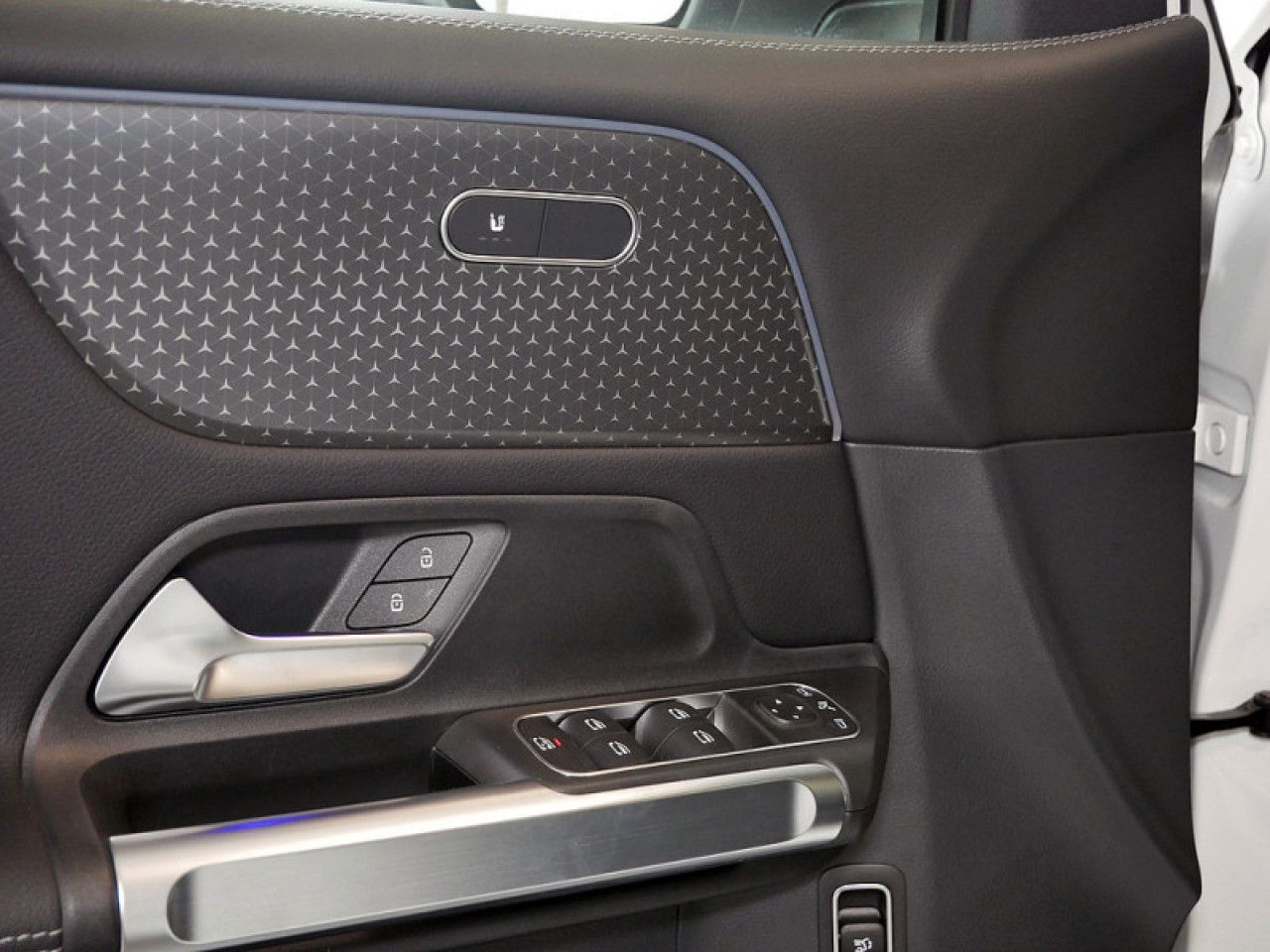 Mercedes-Benz GLB – Bild 15