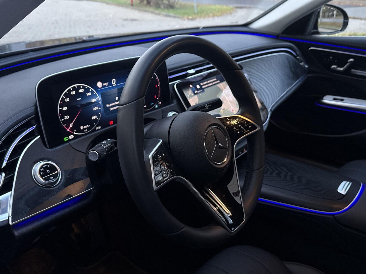 Zdjęcie pojazdu 12 / 22