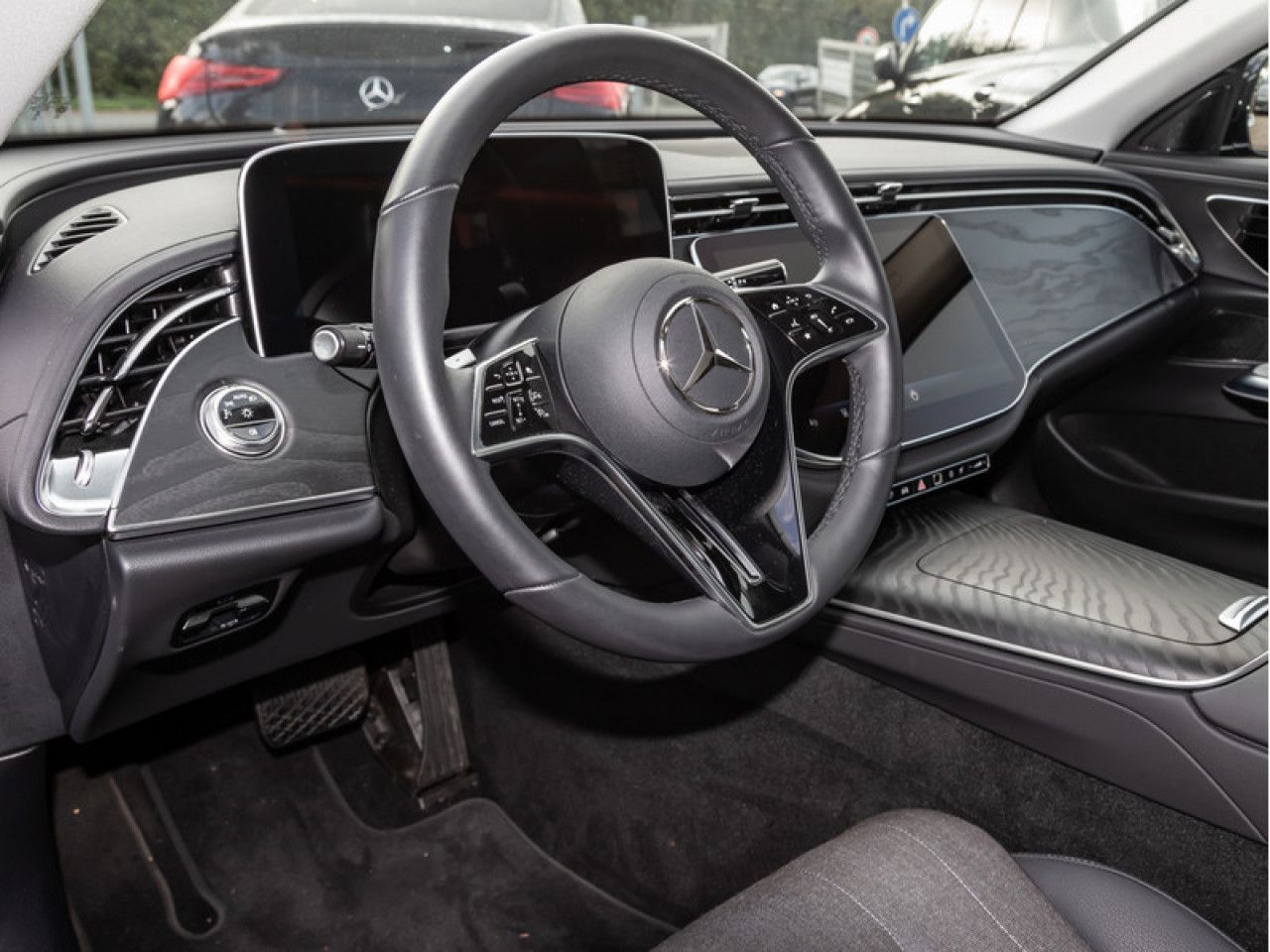Mercedes-Benz E-Klasse – Bild 10