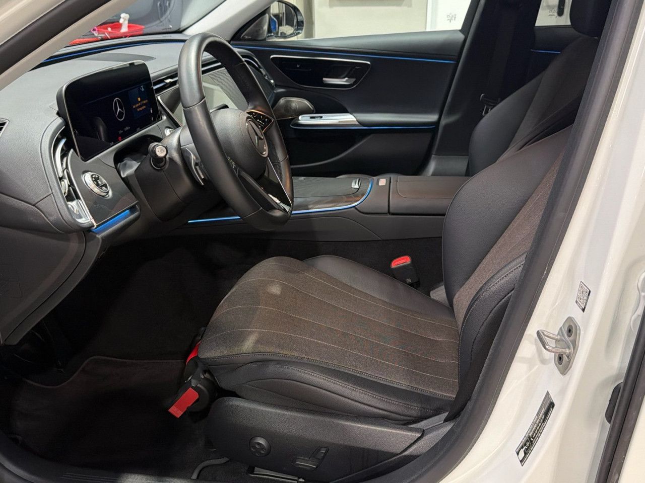 Mercedes-Benz E-Klasse – Bild 14