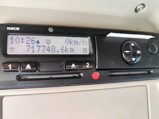 Vehicle image 12 / 14