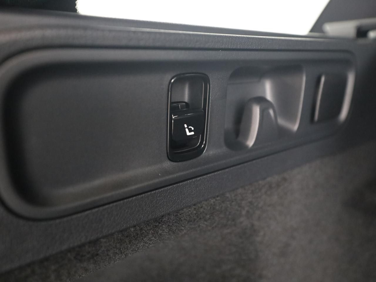 Mercedes-Benz C-Klasse – Bild 22