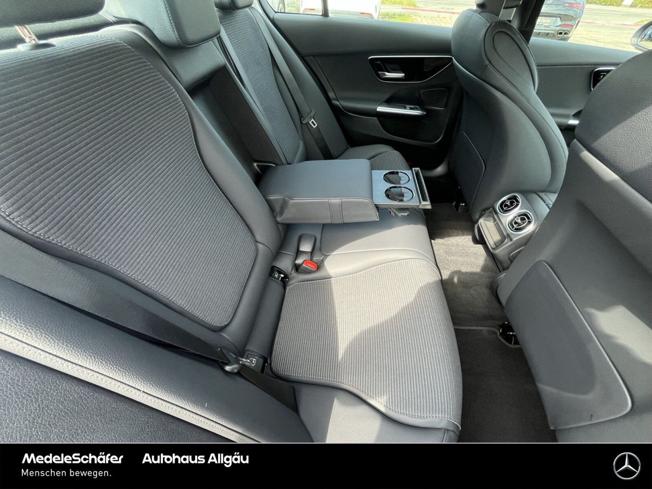 Mercedes-Benz C-Klasse – Bild 16