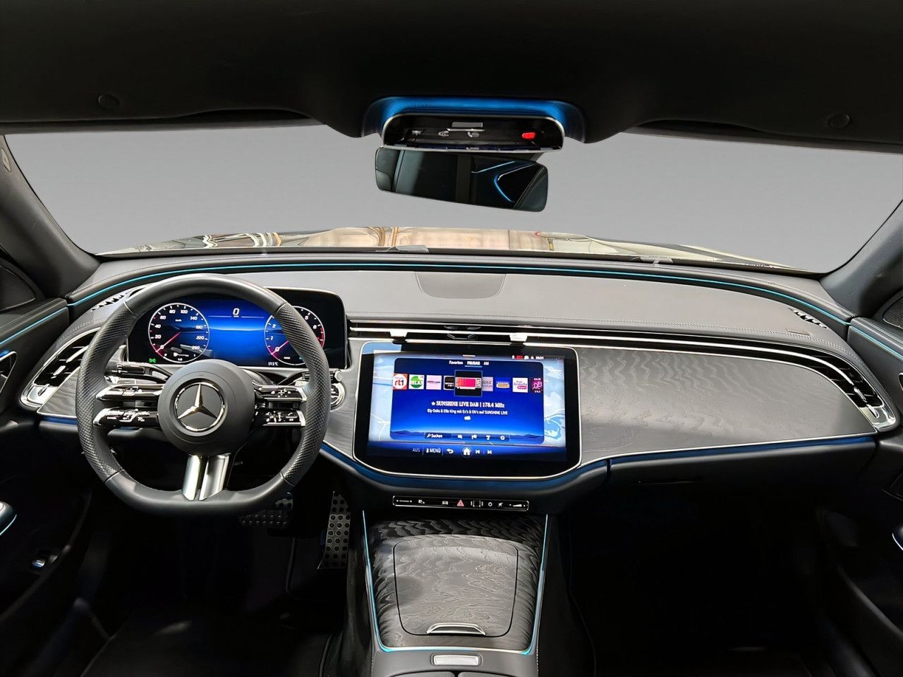 Mercedes-Benz E-Klasse – Bild 13