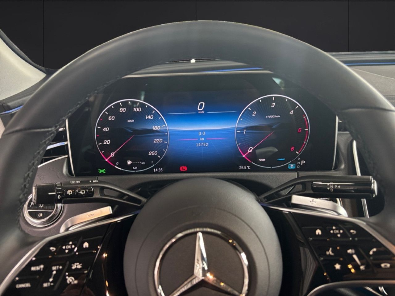 Mercedes-Benz E-Klasse – Bild 7