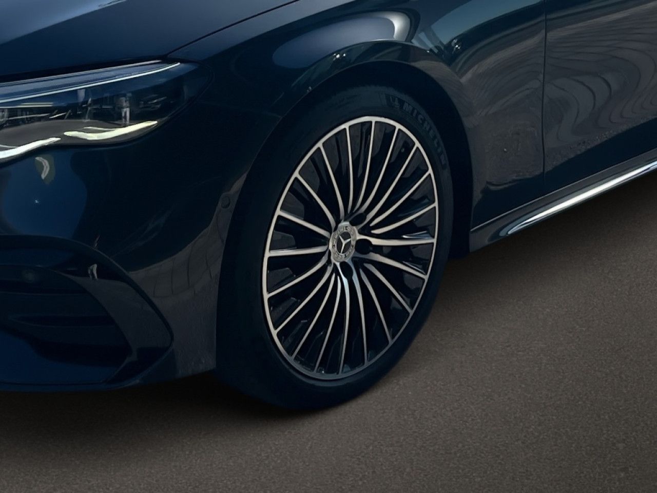 Mercedes-Benz E-Klasse – Bild 7