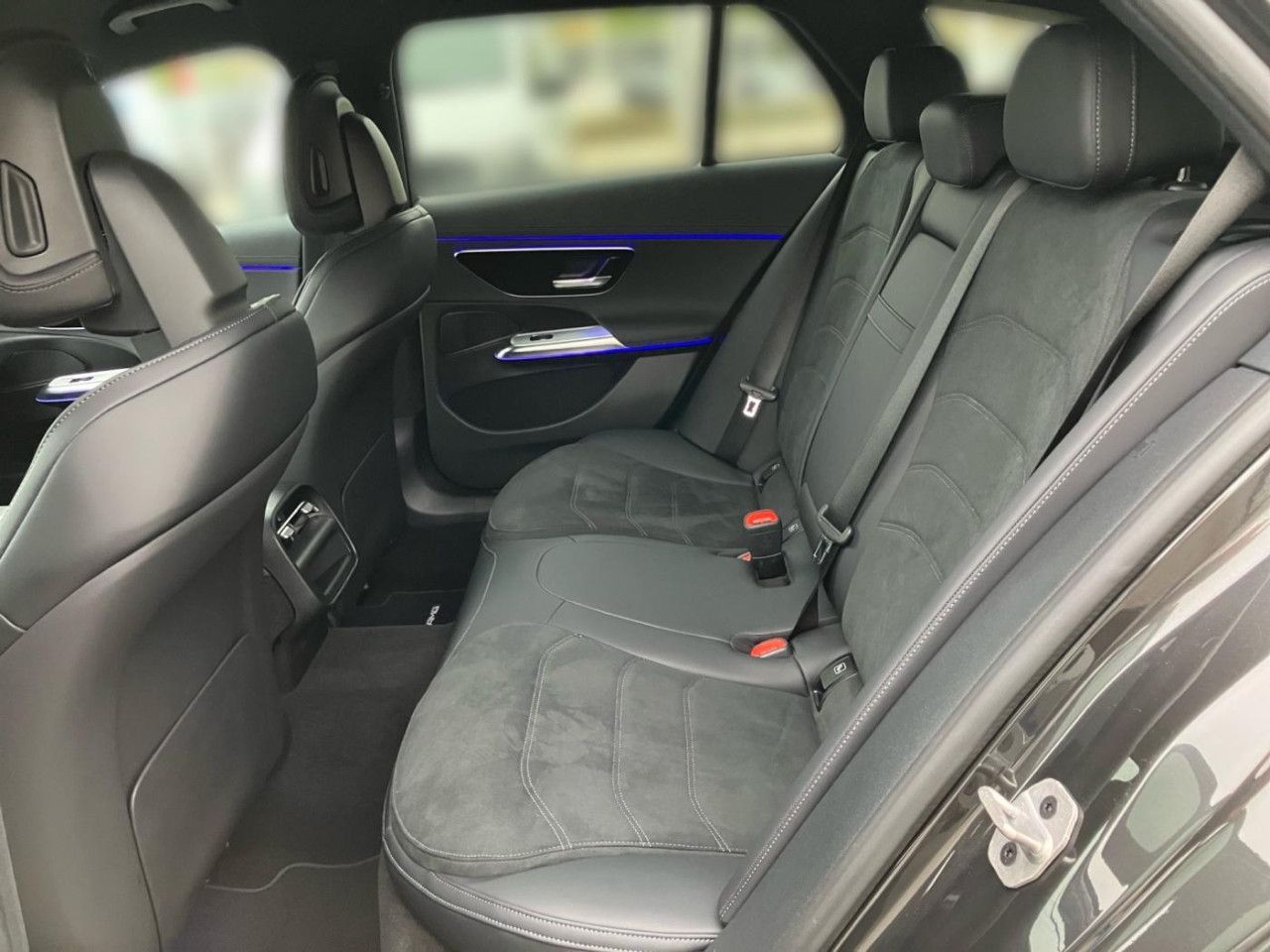 Mercedes-Benz E-Klasse – Bild 8