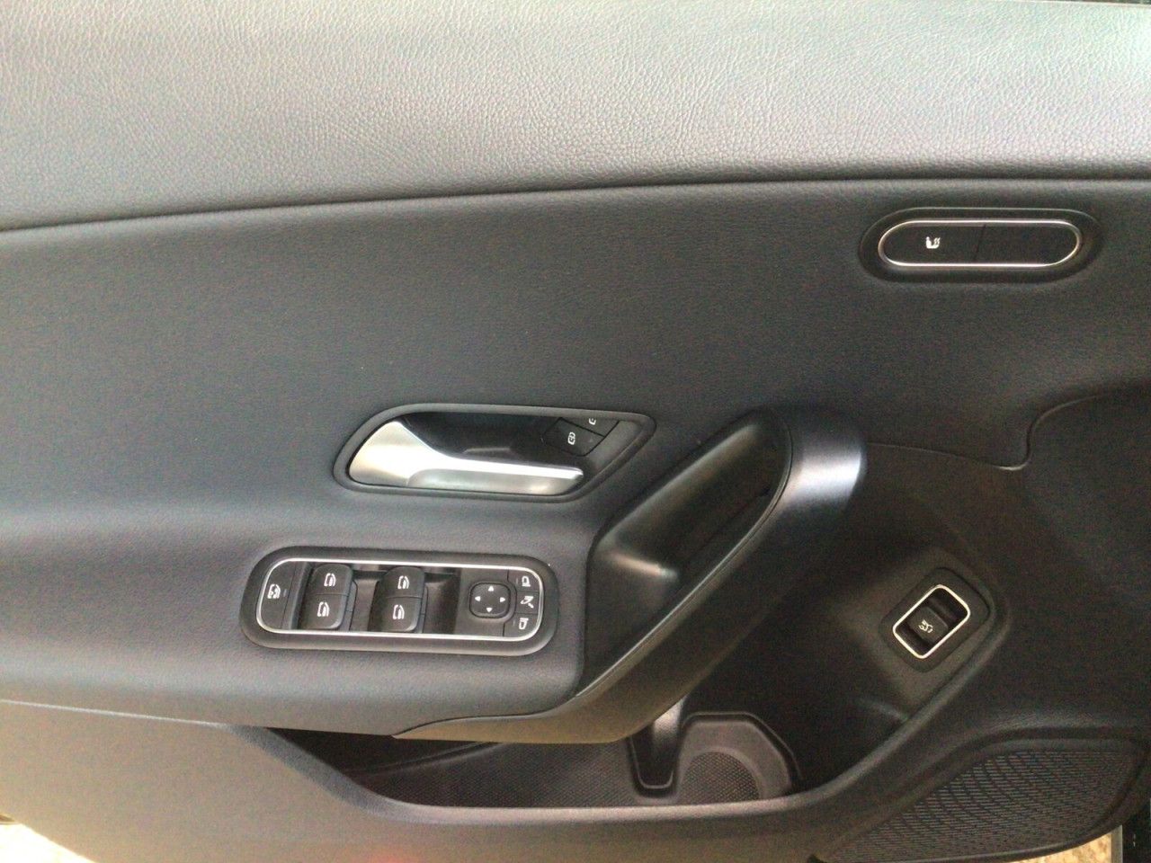 Fahrzeugbild 13 / 16