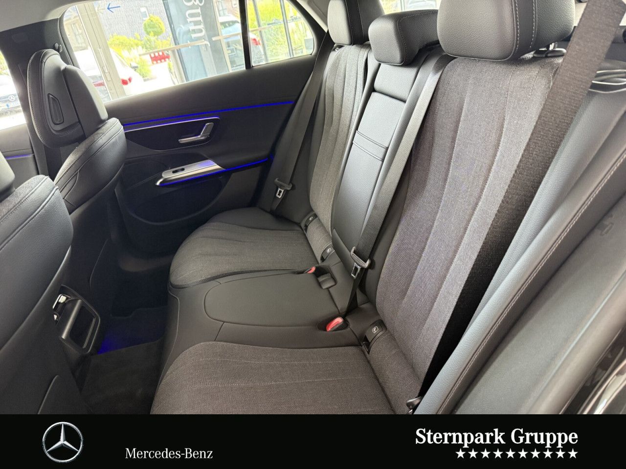 Mercedes-Benz E-Klasse – Bild 17