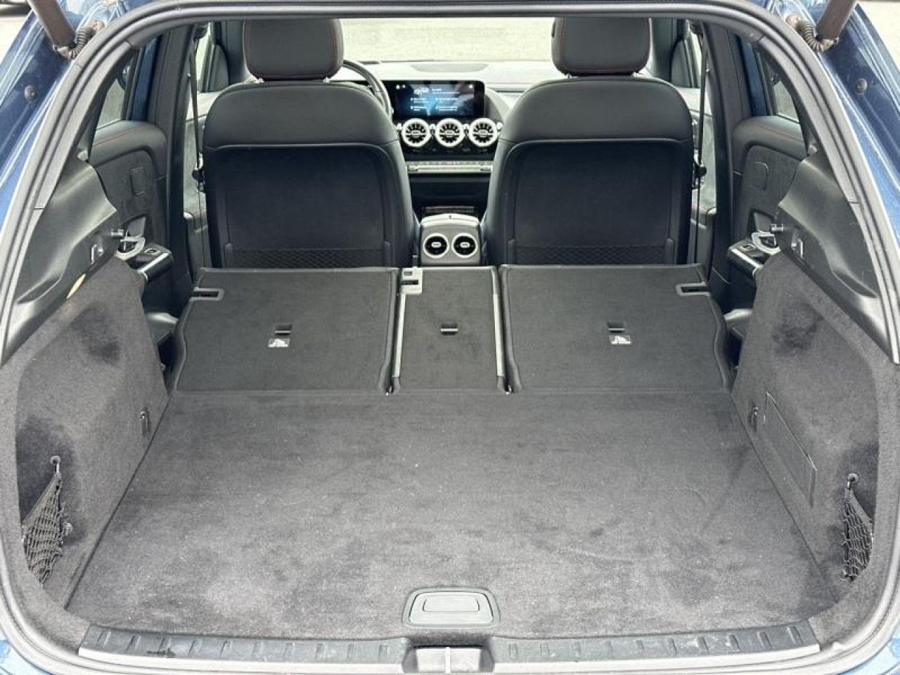 Photo du v&eacute;hicule 16 / 18