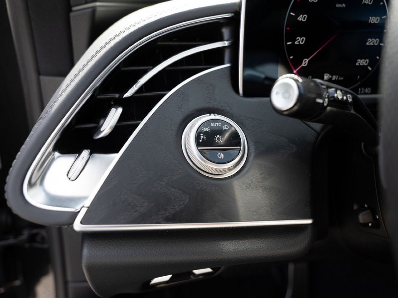 Mercedes-Benz E-Klasse – Bild 19
