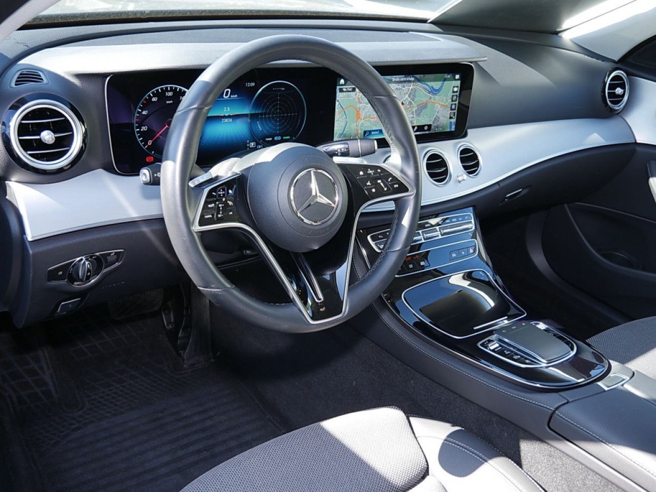 Mercedes-Benz E-Klasse – Bild 3