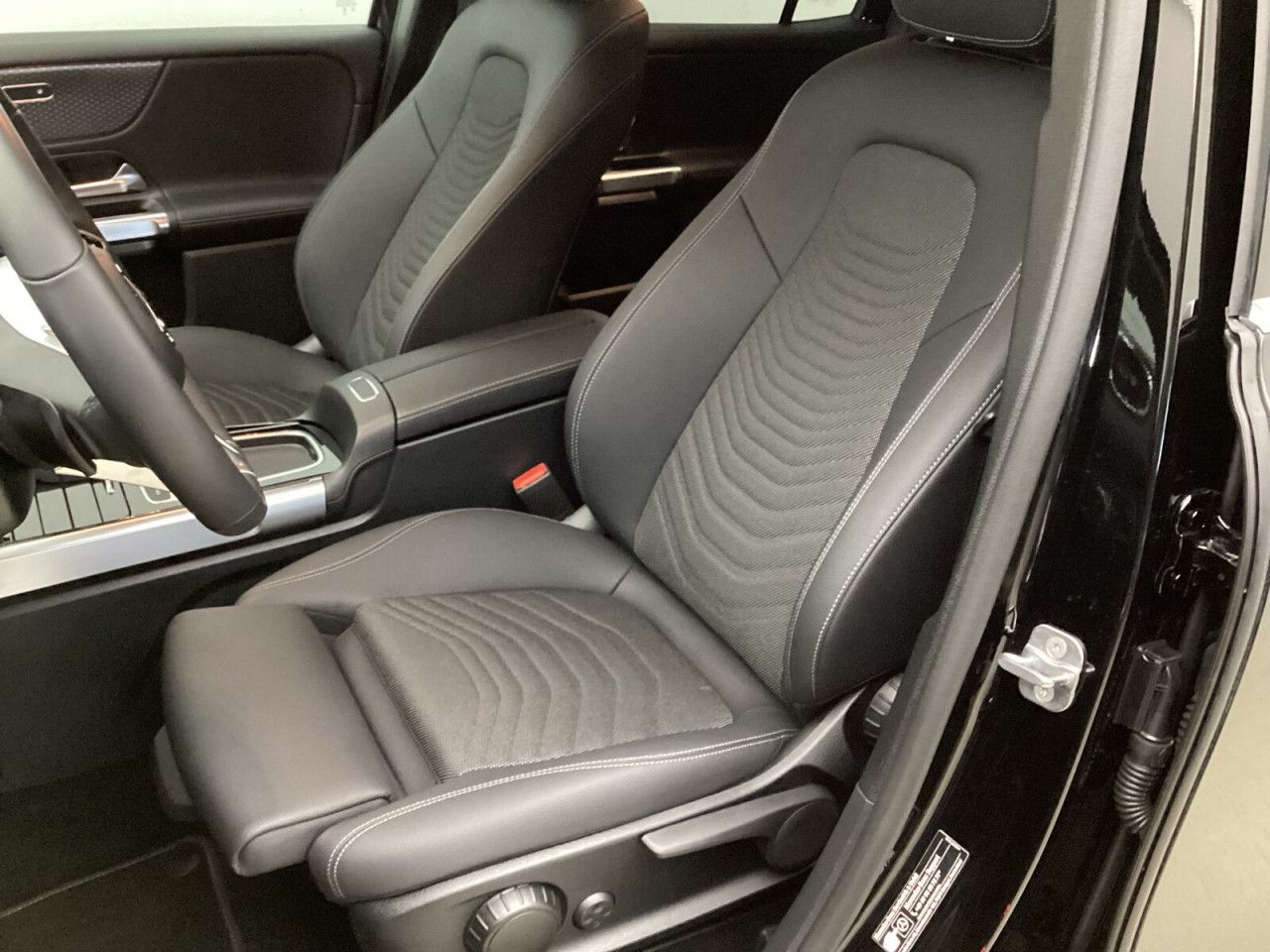 Mercedes-Benz GLB – Bild 10