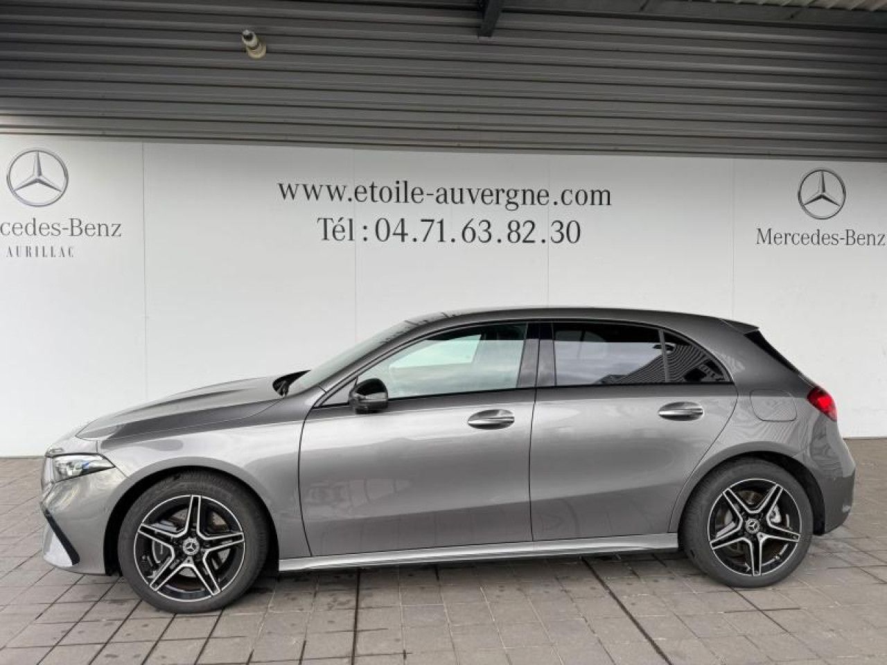 Photo du v&eacute;hicule 2 / 18