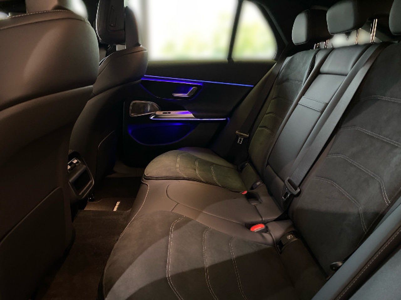 Mercedes-Benz E-Klasse – Bild 11