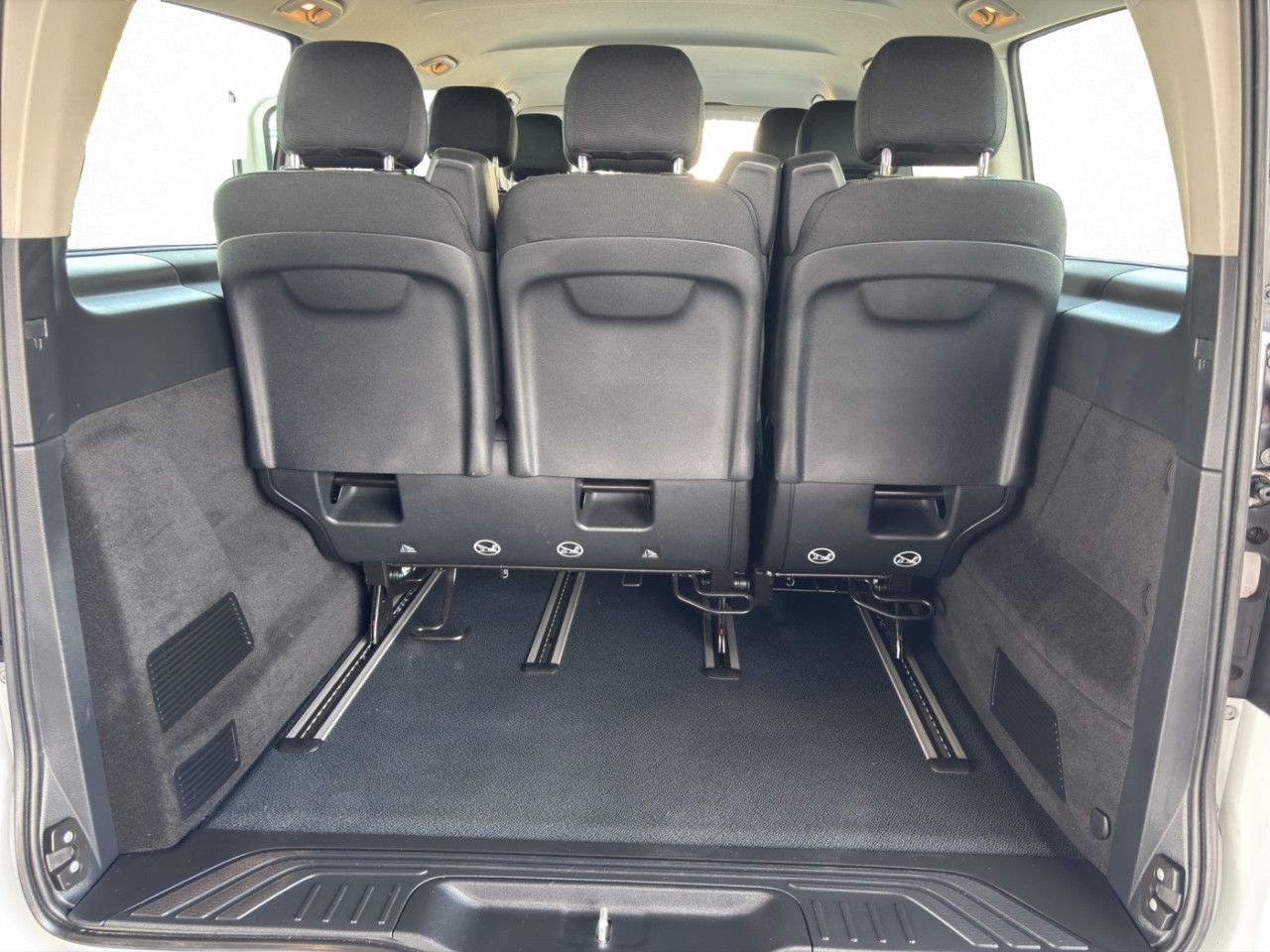 Mercedes-Benz EQV – Bild 16
