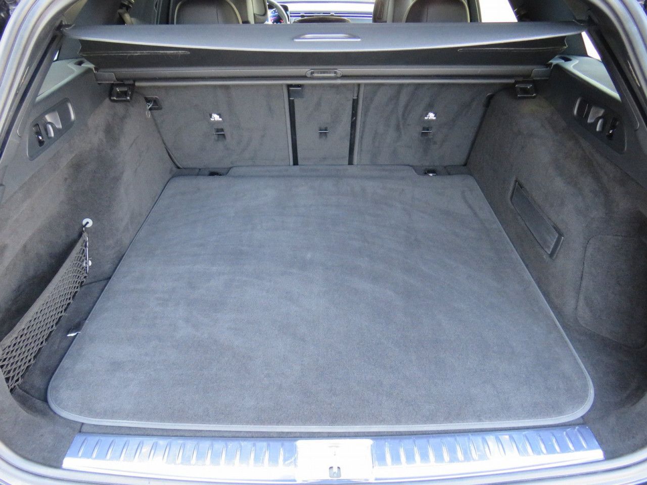 Mercedes-Benz E-Klasse – Bild 10