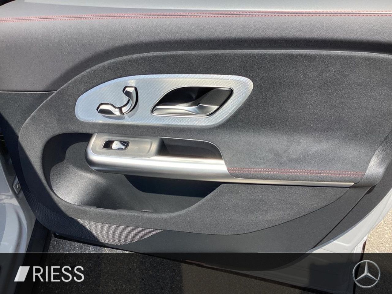 Mercedes-Benz GLB – Bild 23
