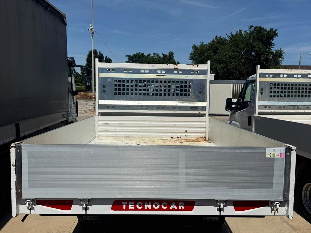 IVECO | 35C14H D DOPPIA CABINA  6+1 CON CASSONE RIBALTABIL