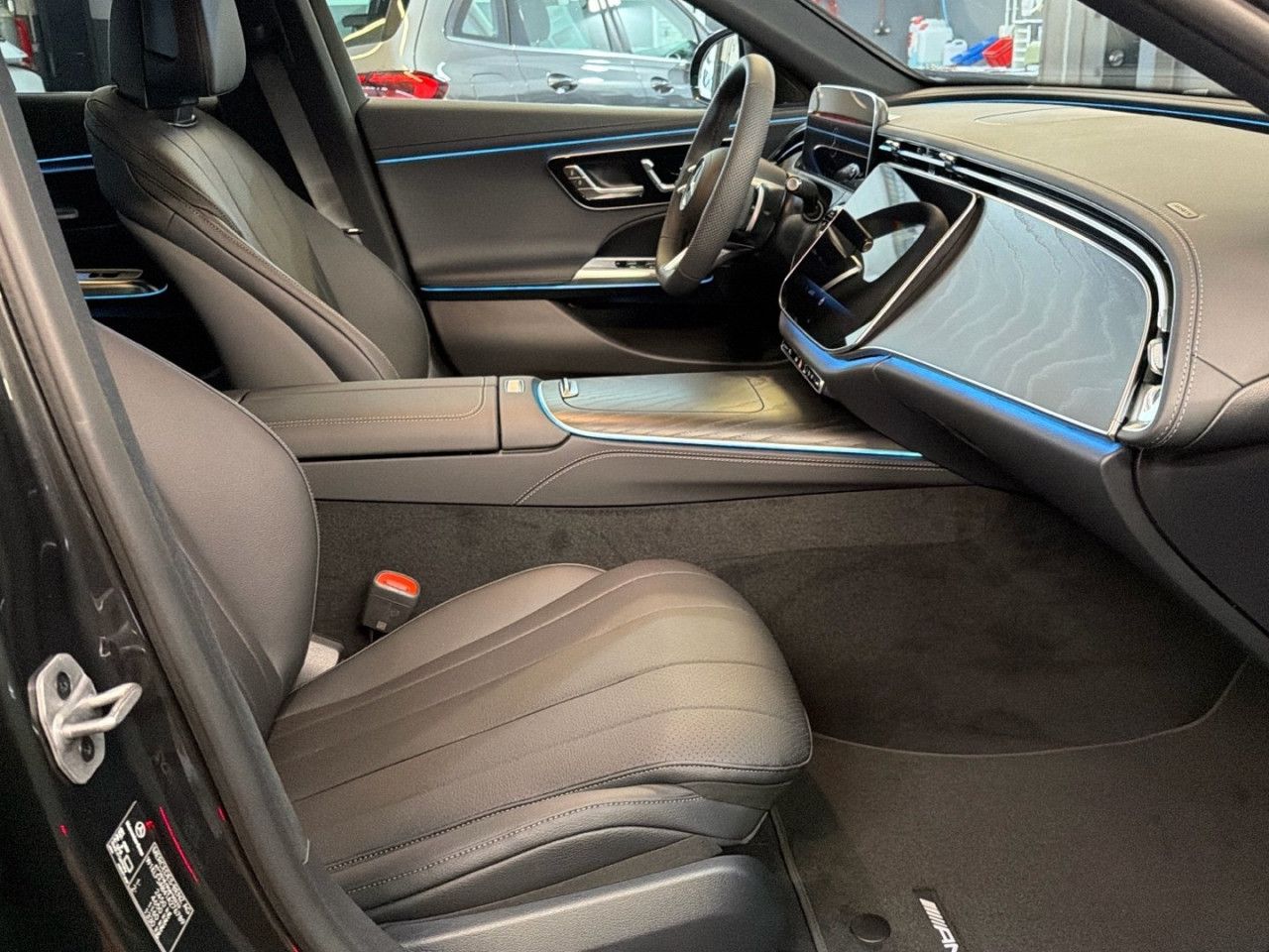 Mercedes-Benz E-Klasse – Bild 11