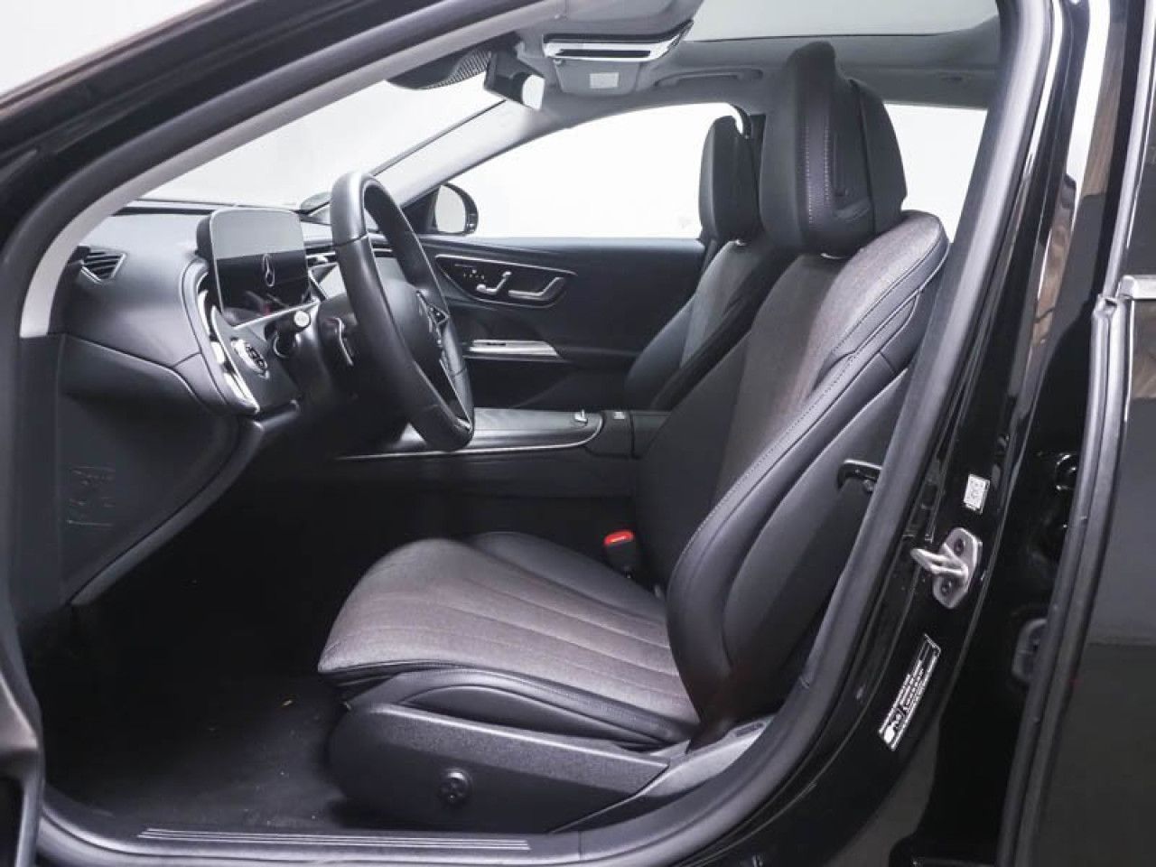Mercedes-Benz E-Klasse – Bild 8