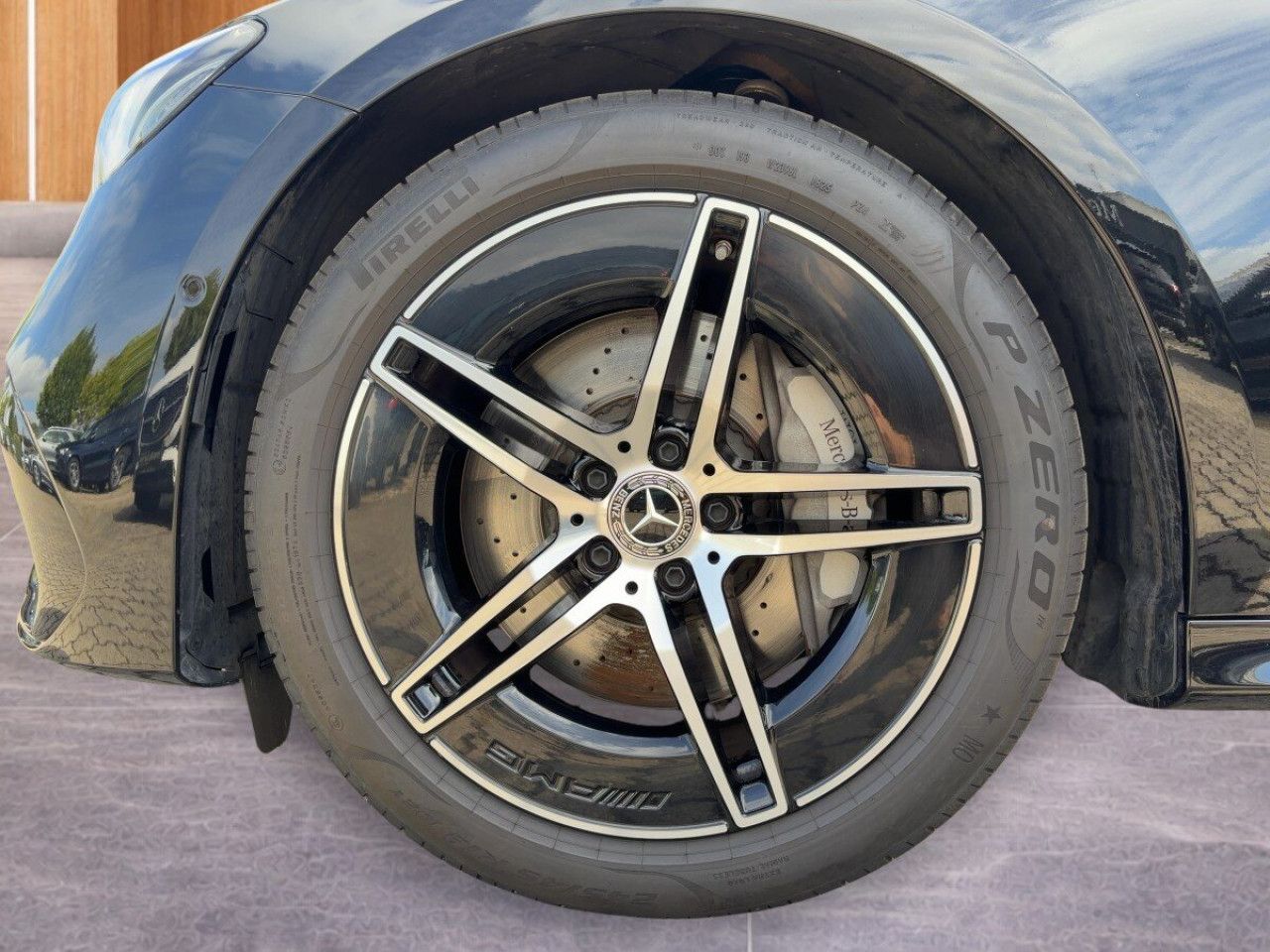 Mercedes-Benz E-Klasse – Bild 11