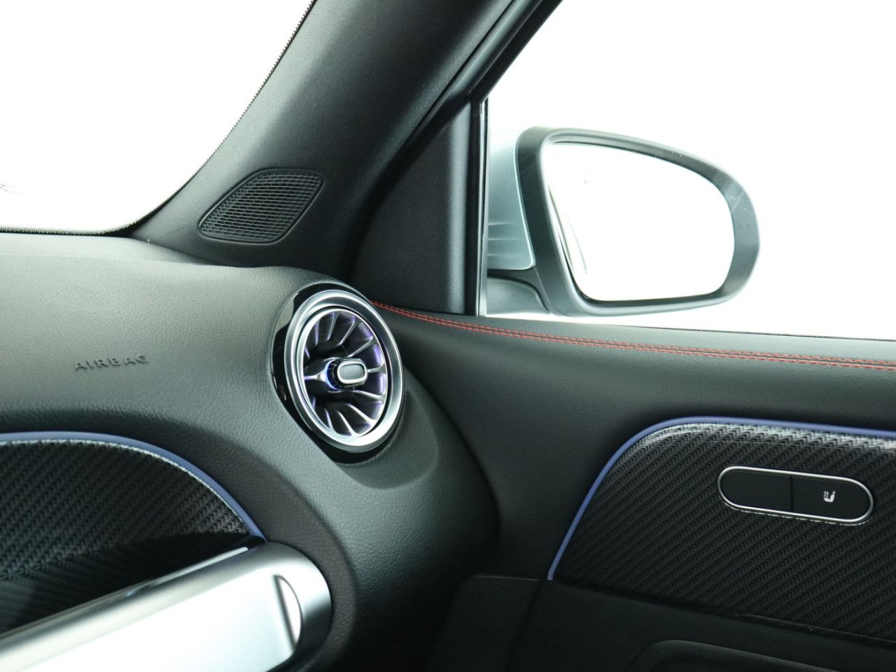 Mercedes-Benz GLB – Bild 16