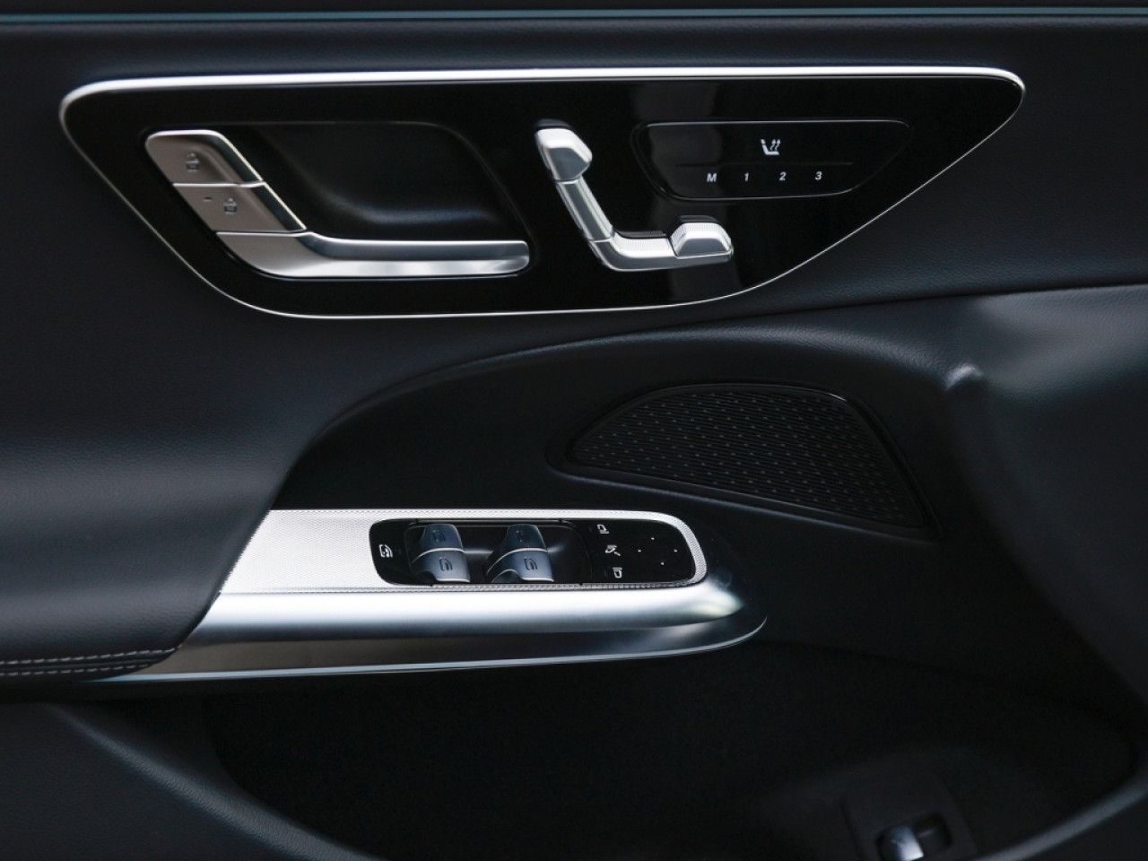 Mercedes-Benz E-Klasse – Bild 10
