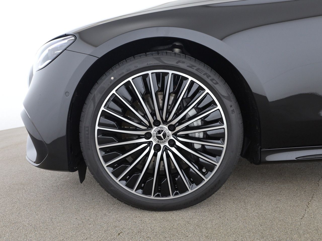 Mercedes-Benz E-Klasse – Bild 16