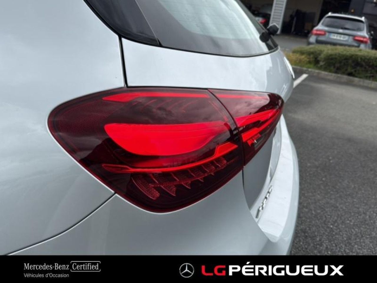 Photo du v&eacute;hicule 18 / 18