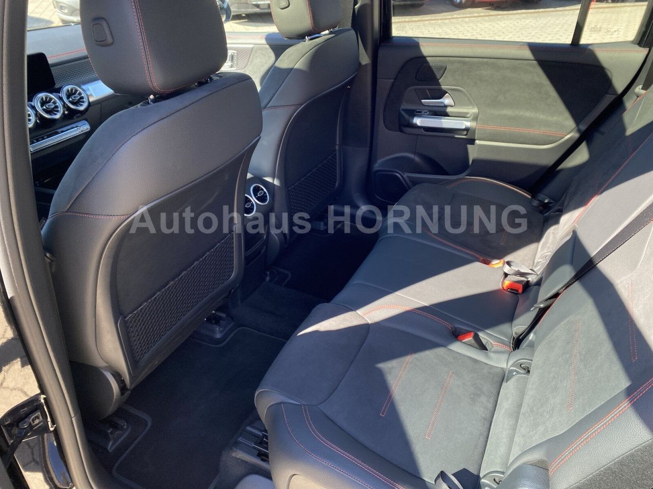 Mercedes-Benz EQB – Bild 11