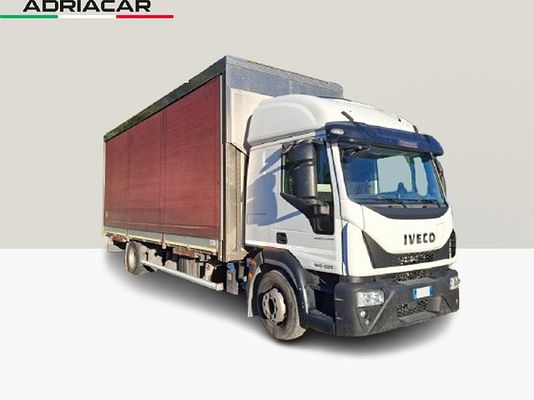 Vehicle image 3 / 13