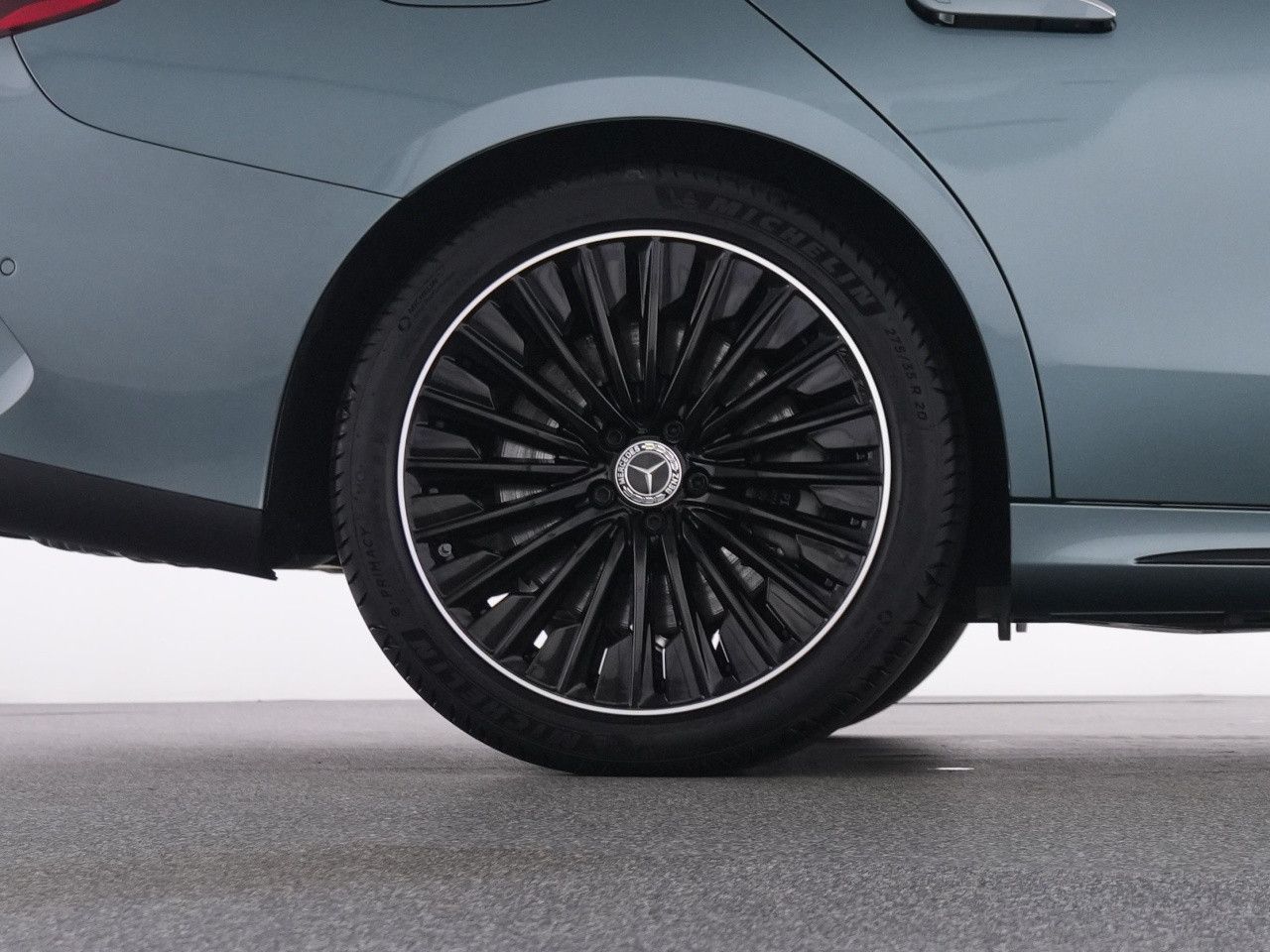 Mercedes-Benz E-Klasse – Bild 22