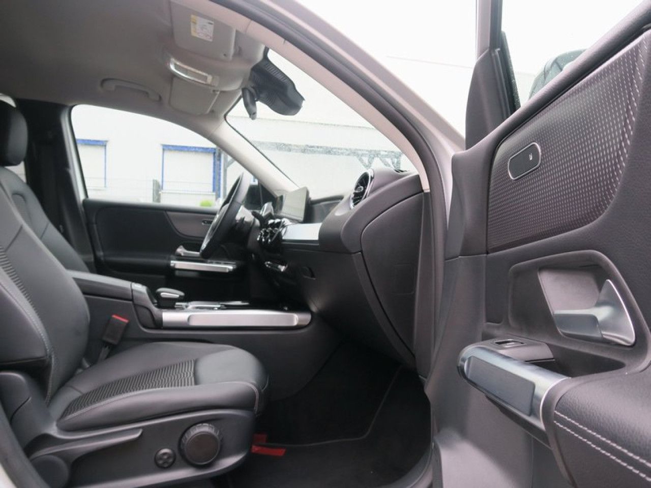 Mercedes-Benz GLB – Bild 13