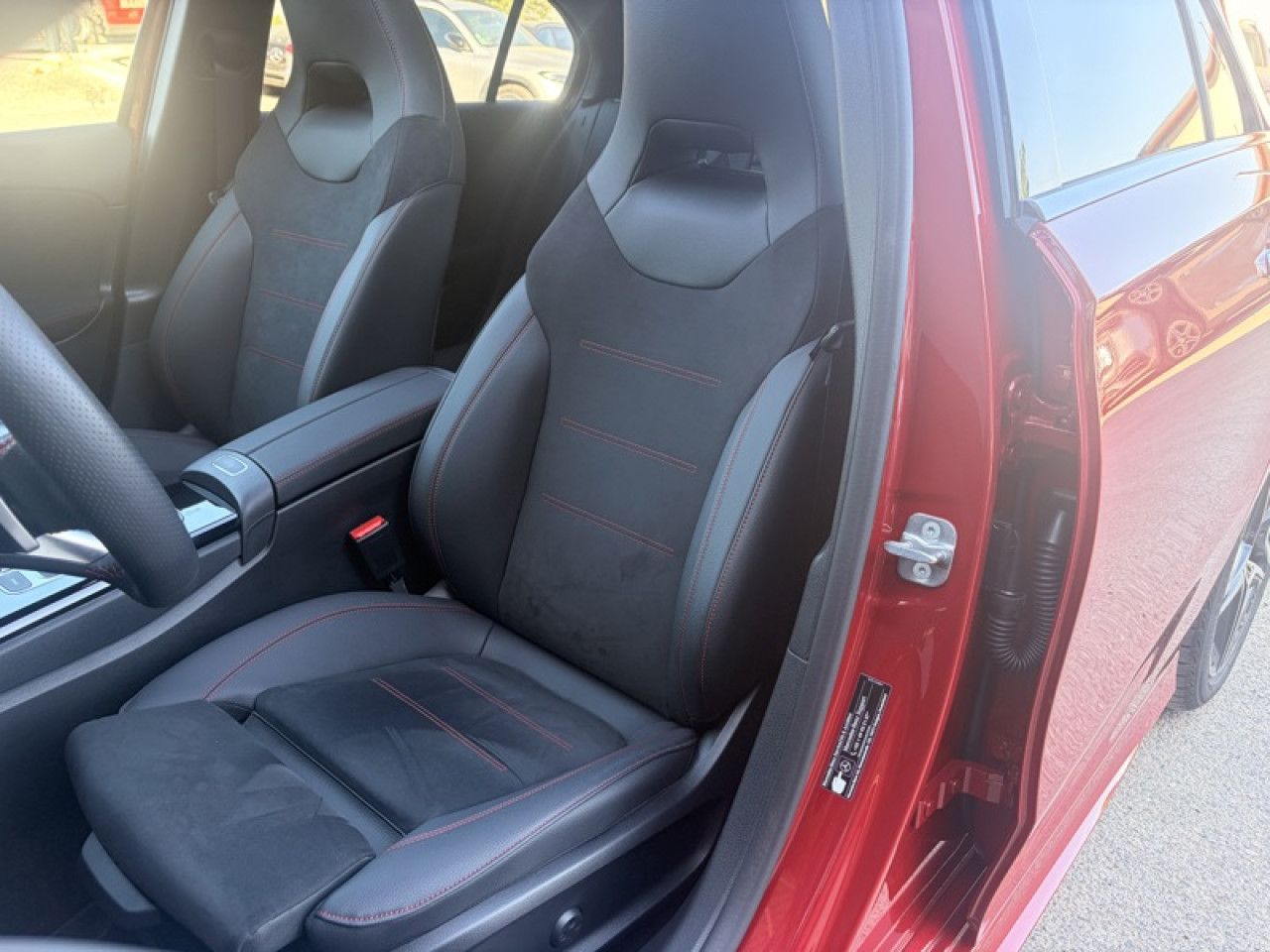 Photo du v&eacute;hicule 17 / 18