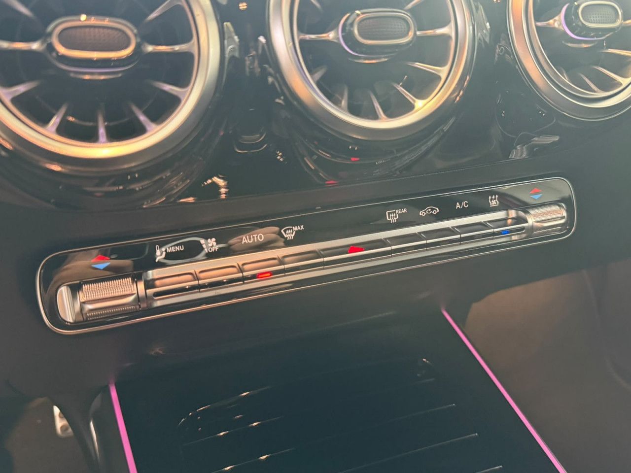 Mercedes-Benz EQA – Bild 18