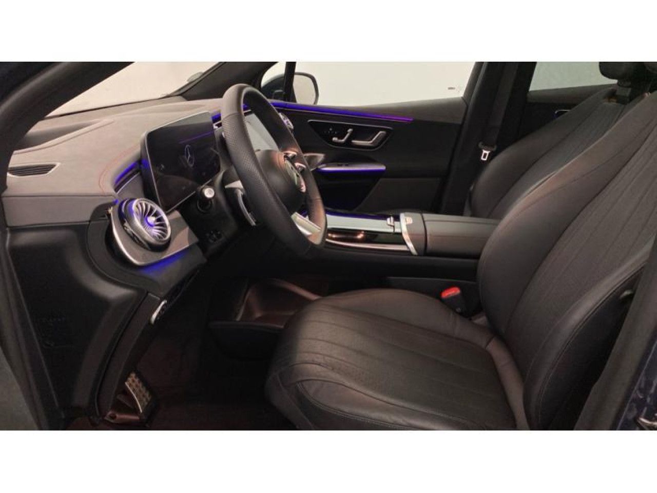 Photo du v&eacute;hicule 12 / 18