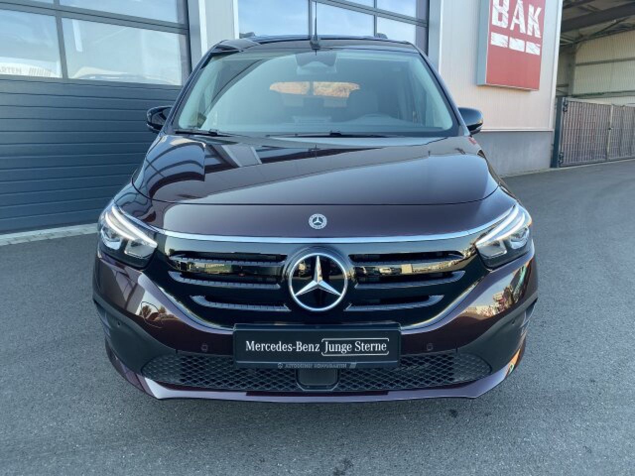 Mercedes-Benz EQT – Bild 2