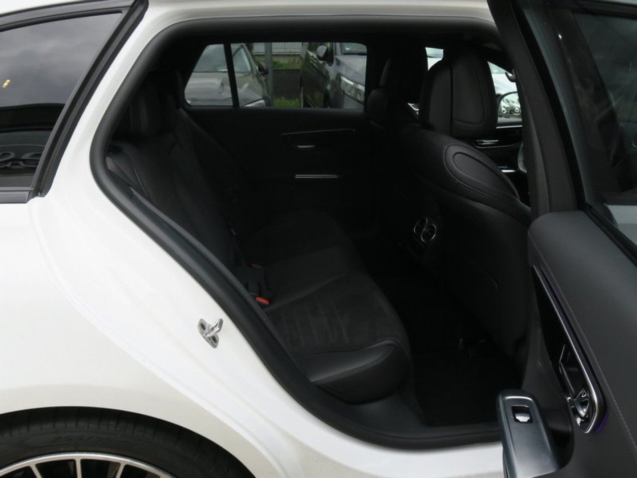 Mercedes-Benz C-Klasse – Bild 8