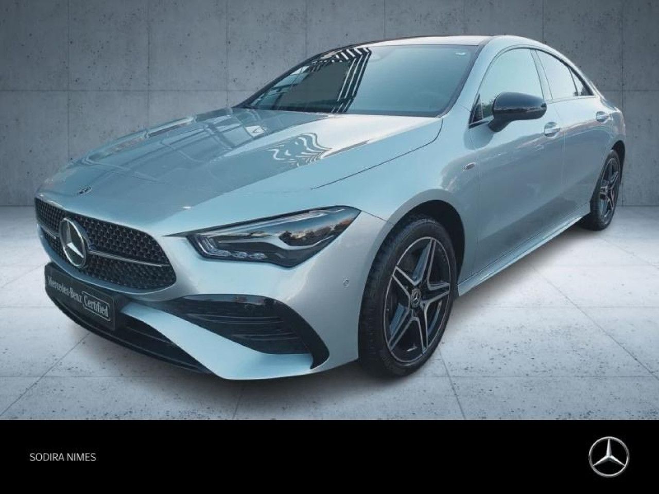 Photo du v&eacute;hicule 1 / 18