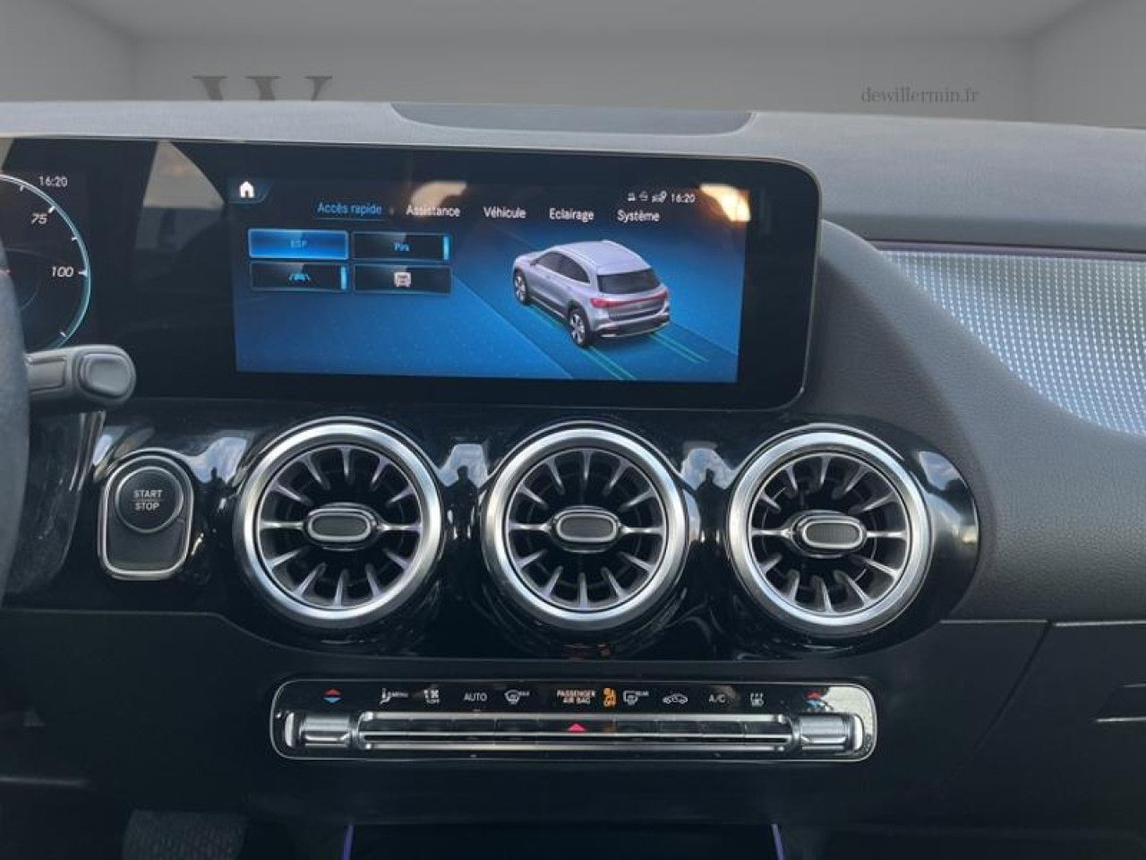 Photo du v&eacute;hicule 17 / 18