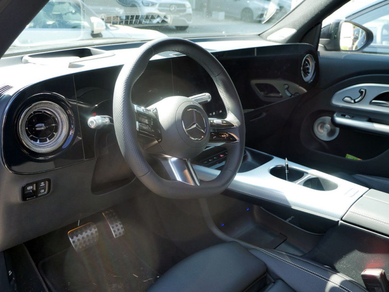 Mercedes-Benz GLB – Bild 14